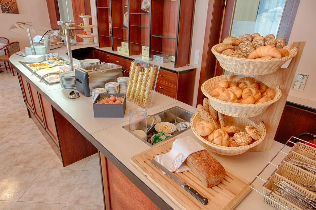 Fruhstuckshotel Waldbauer Bad Schallerbach